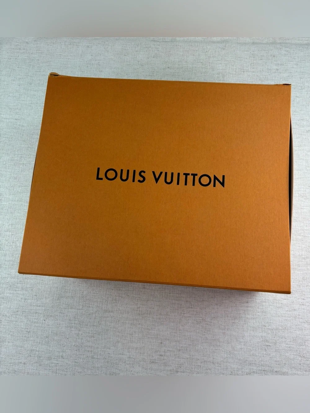 Louis Vuitton authentic signature‎ large Orange Box Black Logo magnet closure